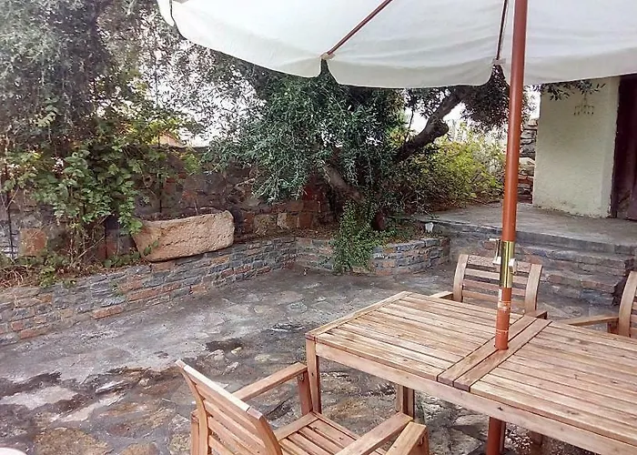 Traditional House In Elounda