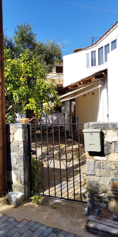 Traditional House In *