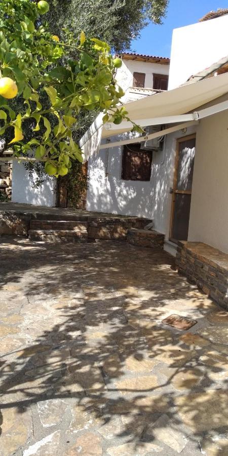 Traditional House In Elounda (Crete)